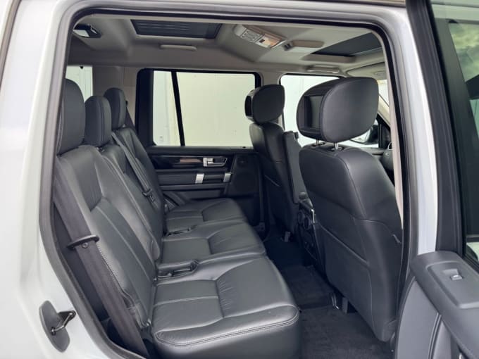 2025 Land Rover Discovery 4