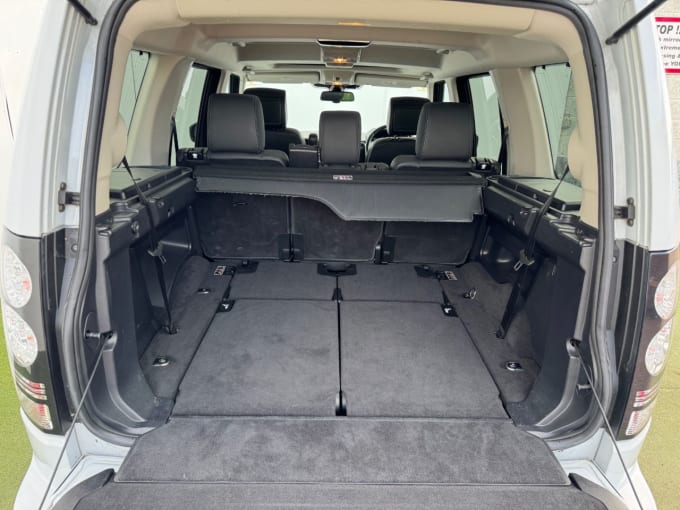 2025 Land Rover Discovery 4
