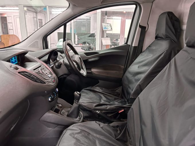 2025 Ford Transit Courier