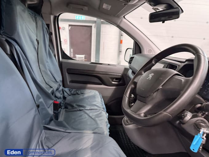 2025 Peugeot Expert