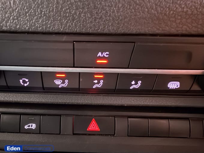 2025 Peugeot Expert