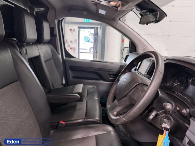 2025 Peugeot Expert