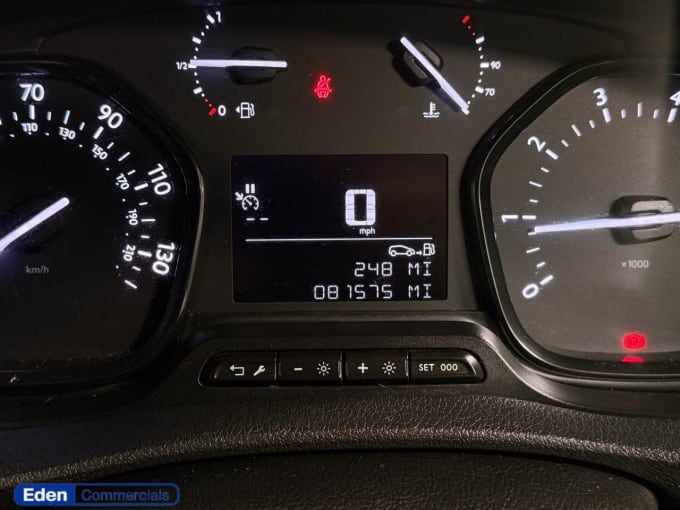 2025 Peugeot Expert