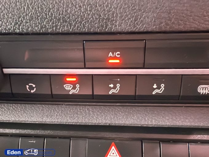2025 Peugeot Expert