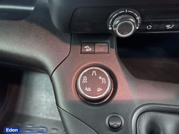 2025 Peugeot Partner
