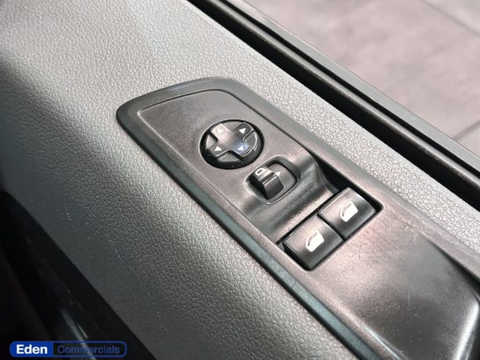 2025 Vauxhall Vivaro