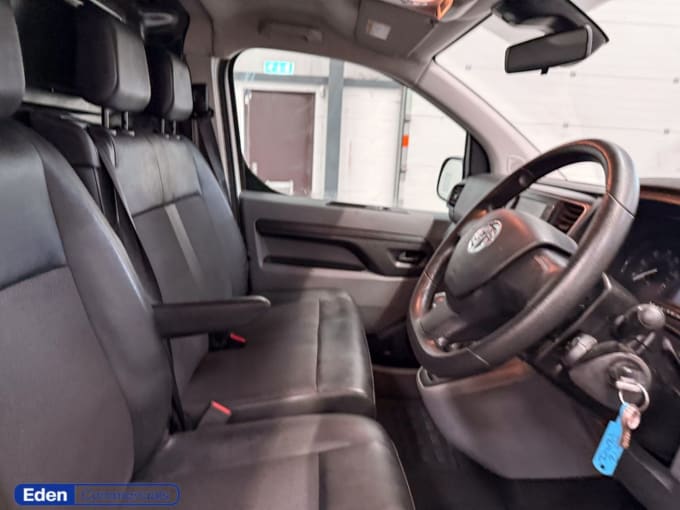 2025 Vauxhall Vivaro