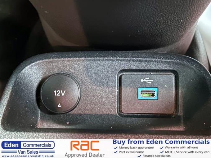 2025 Ford Transit Connect