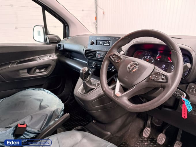 2025 Vauxhall Combo