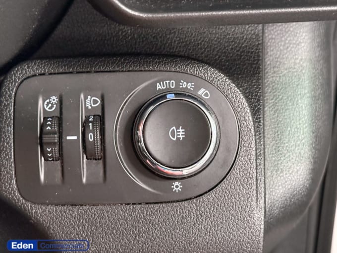 2025 Vauxhall Combo