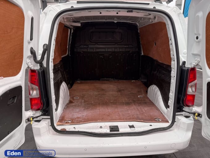 2025 Vauxhall Combo