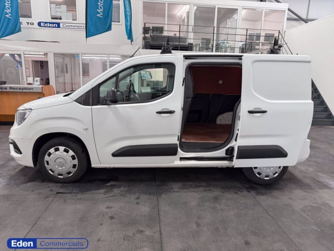 2025 Vauxhall Combo