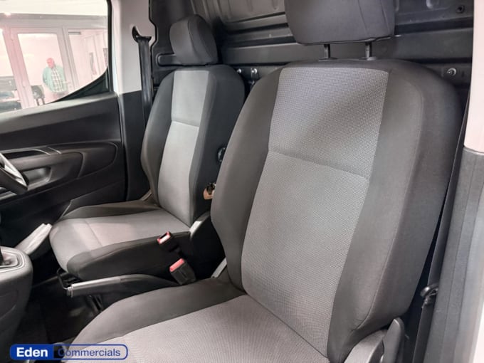 2025 Vauxhall Combo