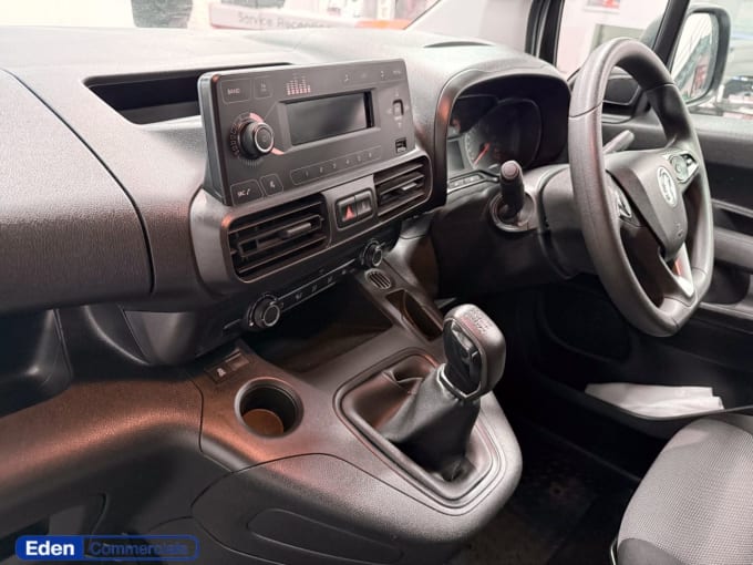 2025 Vauxhall Combo