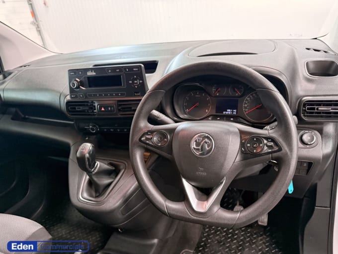 2025 Vauxhall Combo