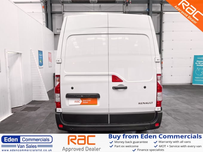 2023 Renault Master