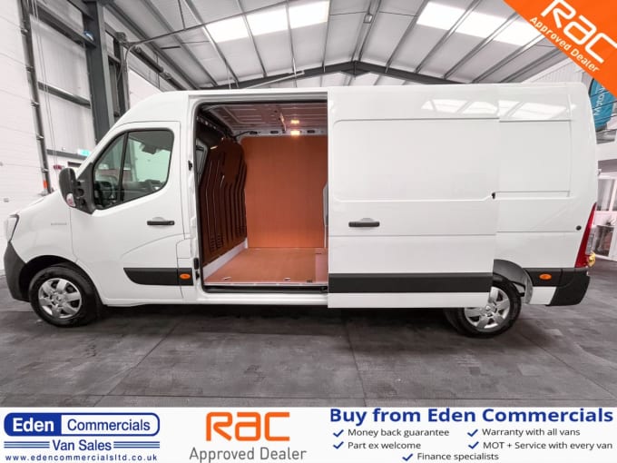 2023 Renault Master