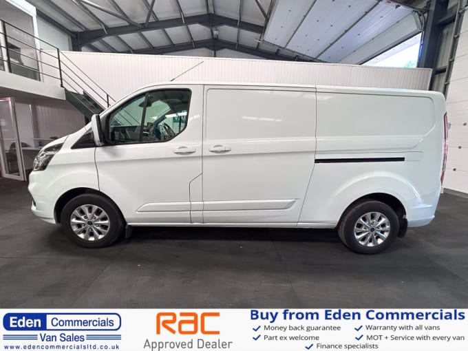 2024 Ford Transit Custom