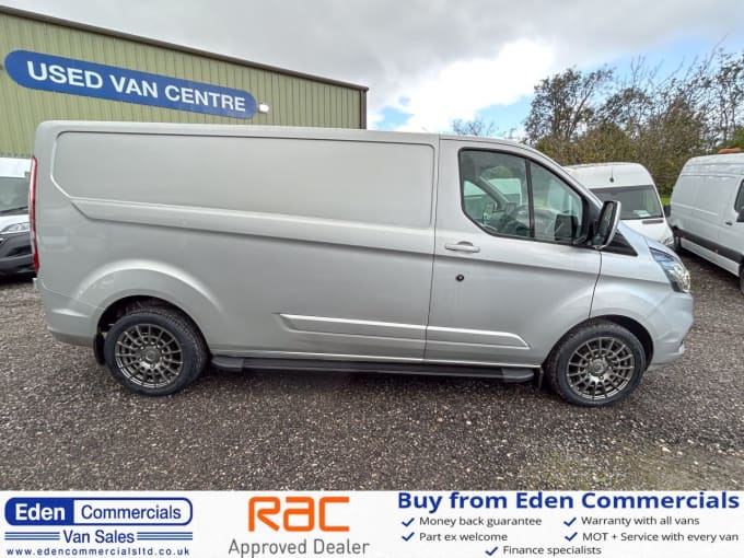 2024 Ford Transit Custom