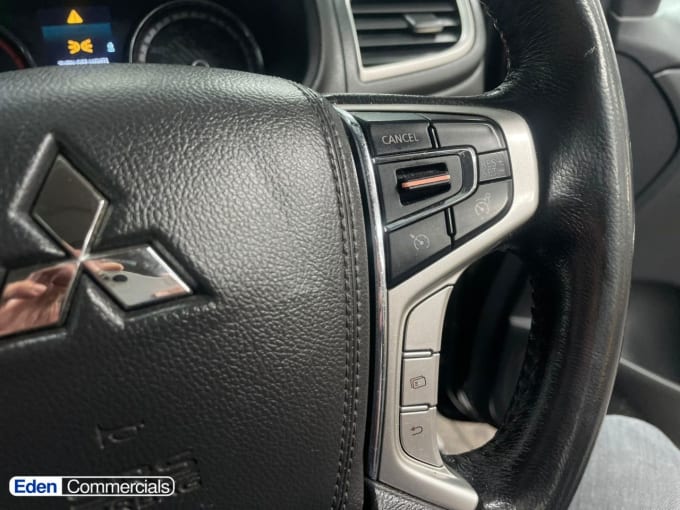 2025 Mitsubishi L200