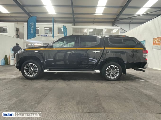 2025 Mitsubishi L200