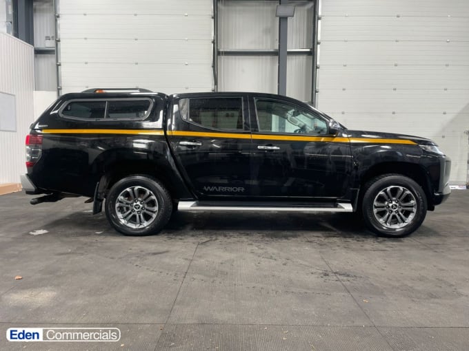 2025 Mitsubishi L200