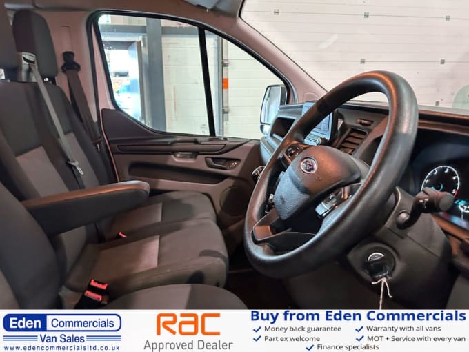 2025 Ford Transit Custom