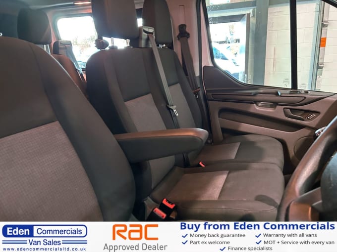 2025 Ford Transit Custom
