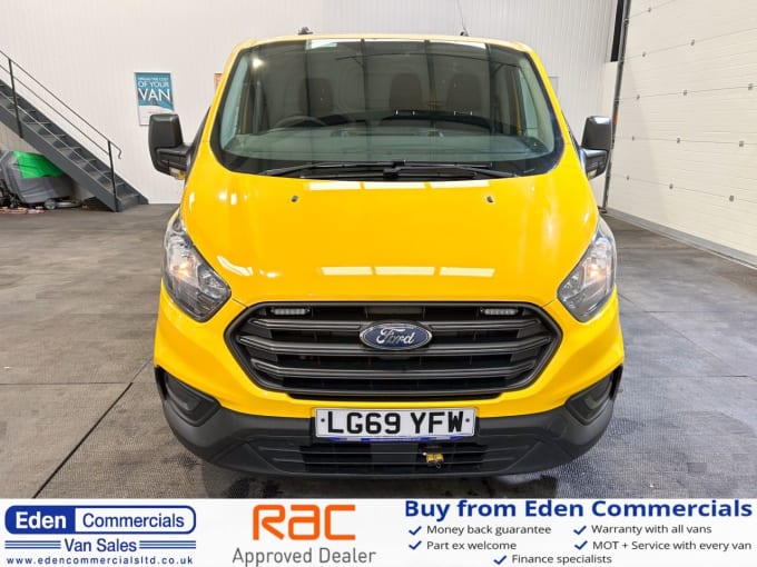2025 Ford Transit Custom