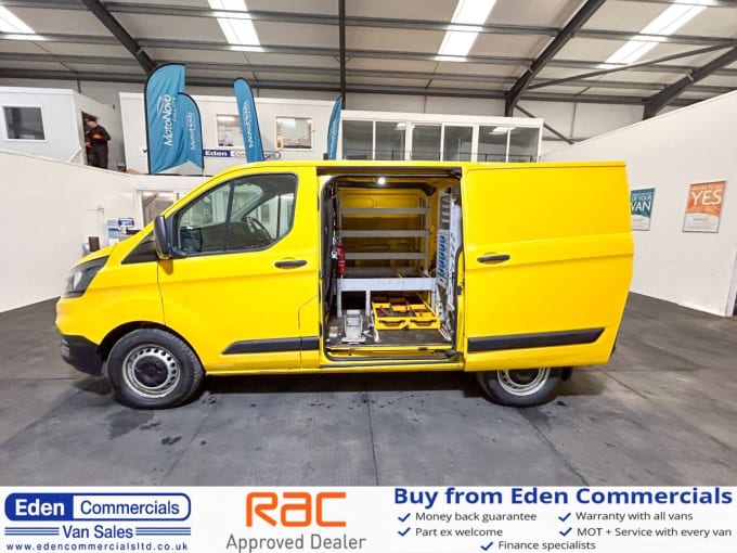 2025 Ford Transit Custom