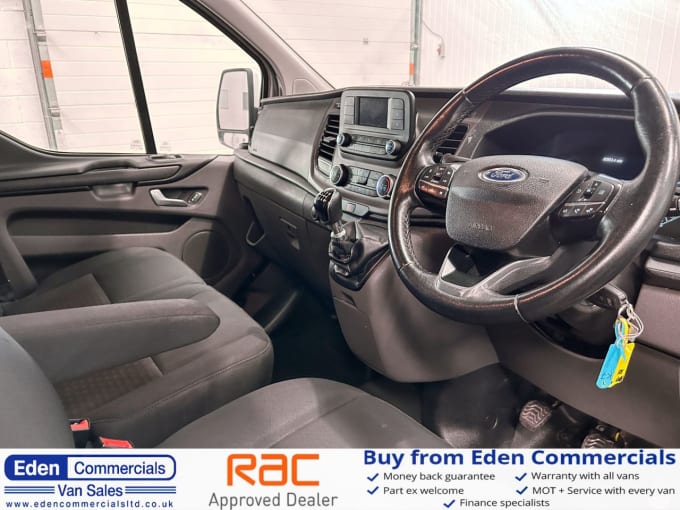 2025 Ford Transit Custom
