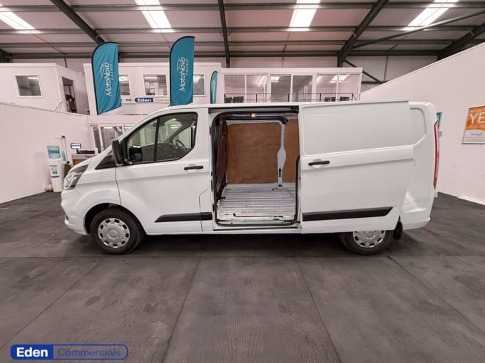 2025 Ford Transit Custom