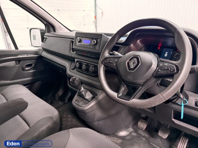 2025 Renault Trafic