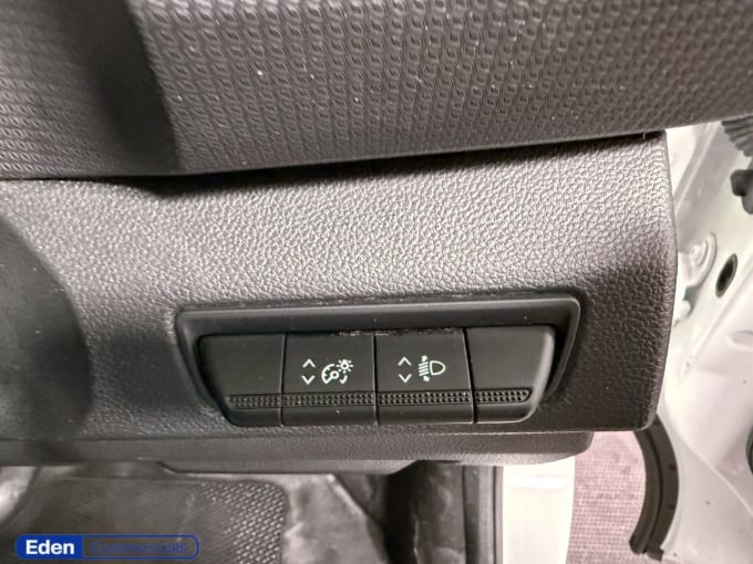 2025 Renault Trafic