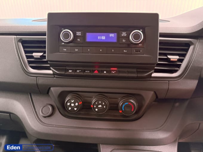 2025 Renault Trafic