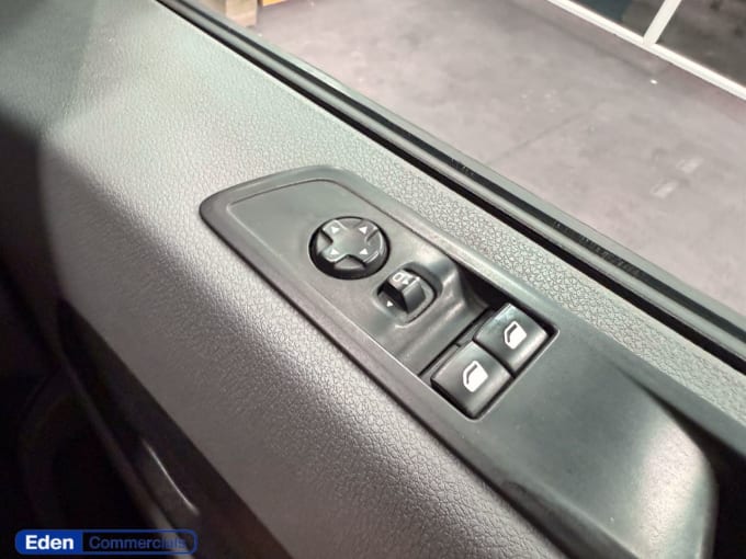 2025 Vauxhall Vivaro