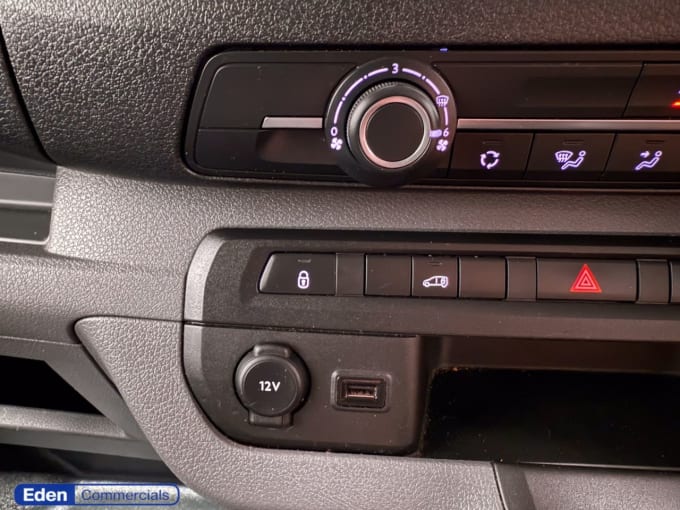 2025 Vauxhall Vivaro