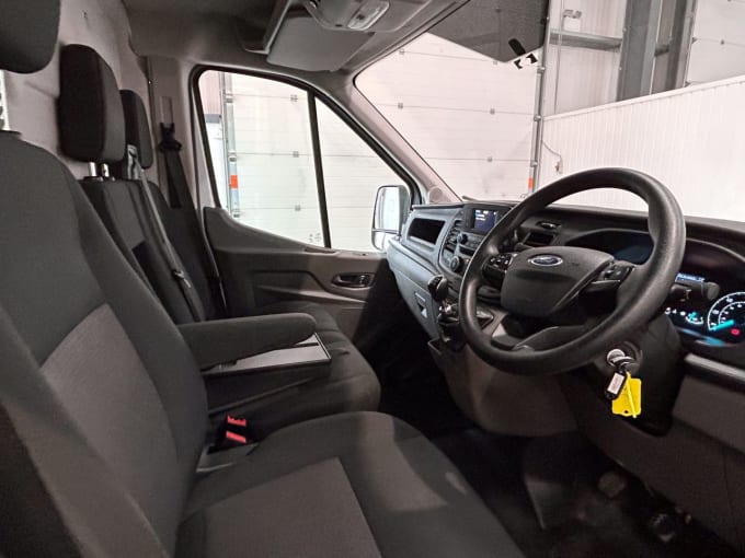 2025 Ford Transit