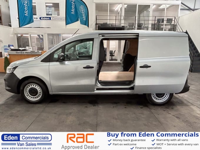 2025 Renault Kangoo Maxi