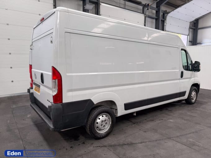 2025 Vauxhall Movano