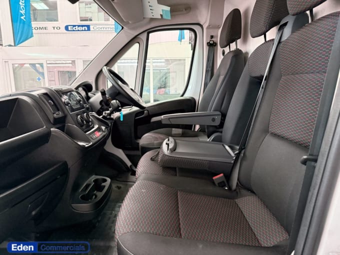 2025 Vauxhall Movano