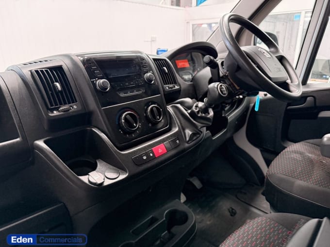 2025 Vauxhall Movano
