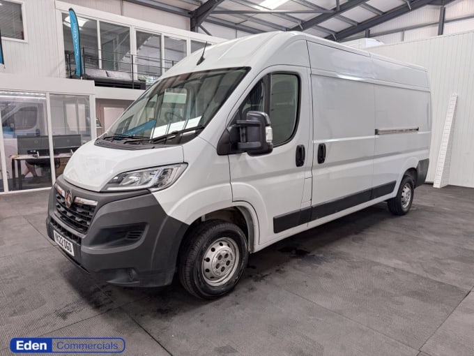 2025 Vauxhall Movano
