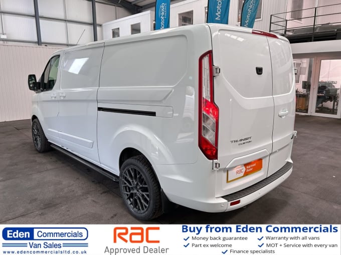 2025 Ford Transit Custom