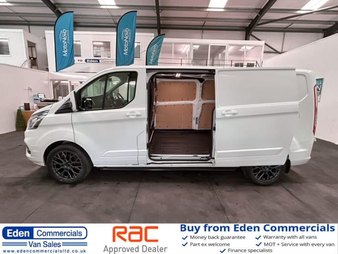 2025 Ford Transit Custom