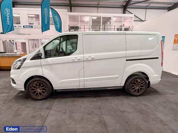 2025 Ford Transit Custom
