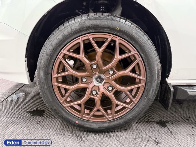 2025 Ford Transit Custom