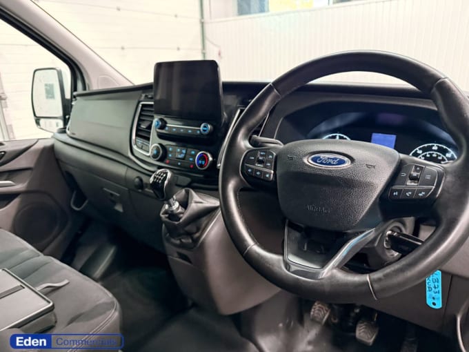 2025 Ford Transit Custom