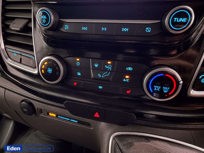 2025 Ford Transit Custom