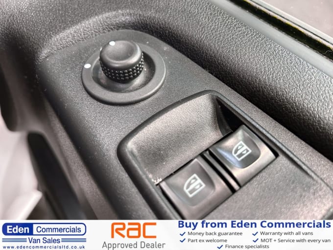 2025 Renault Trafic